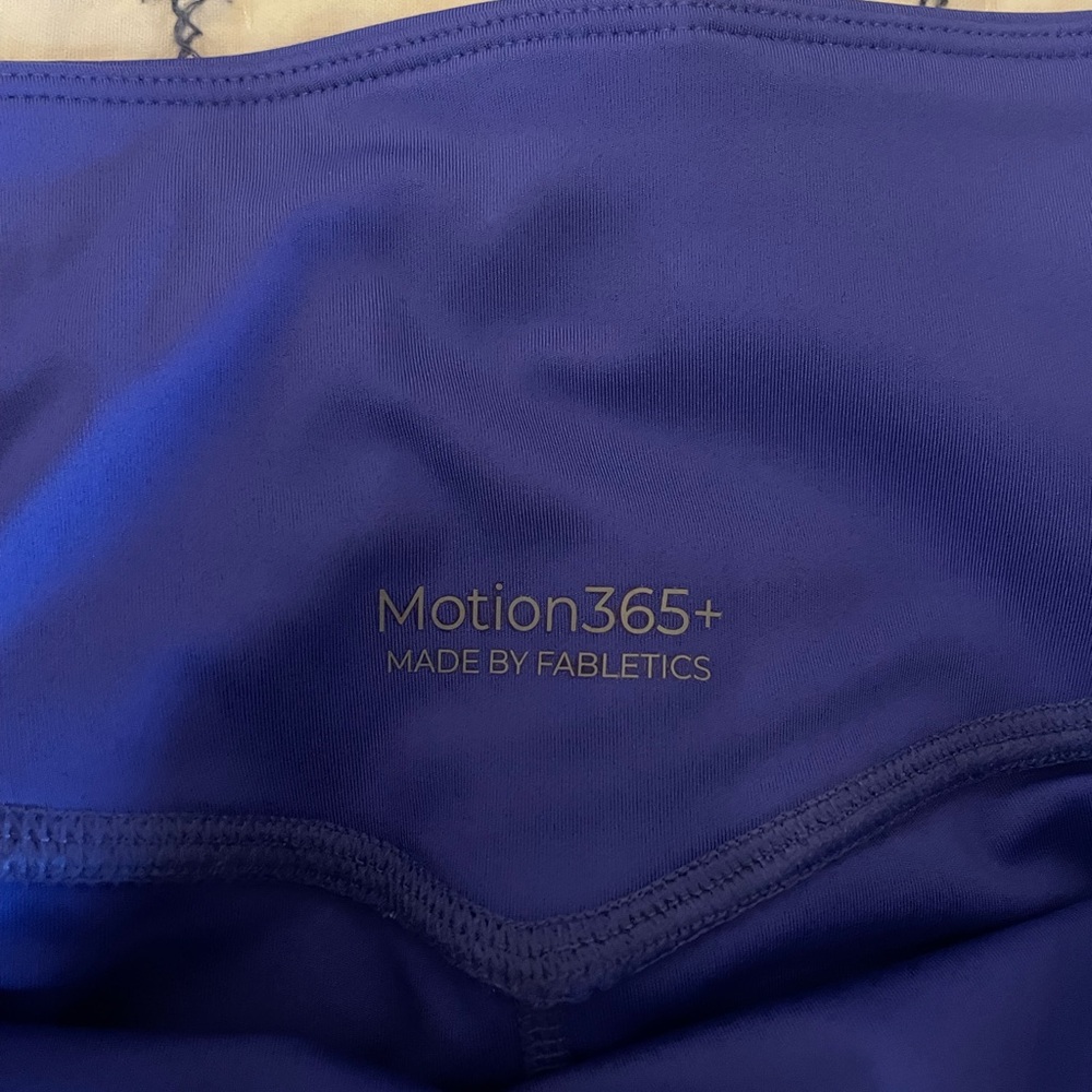 SET 🔷Fabletics Blue High-Waisted Leggings medium and bra - large - Picture 5 of 8